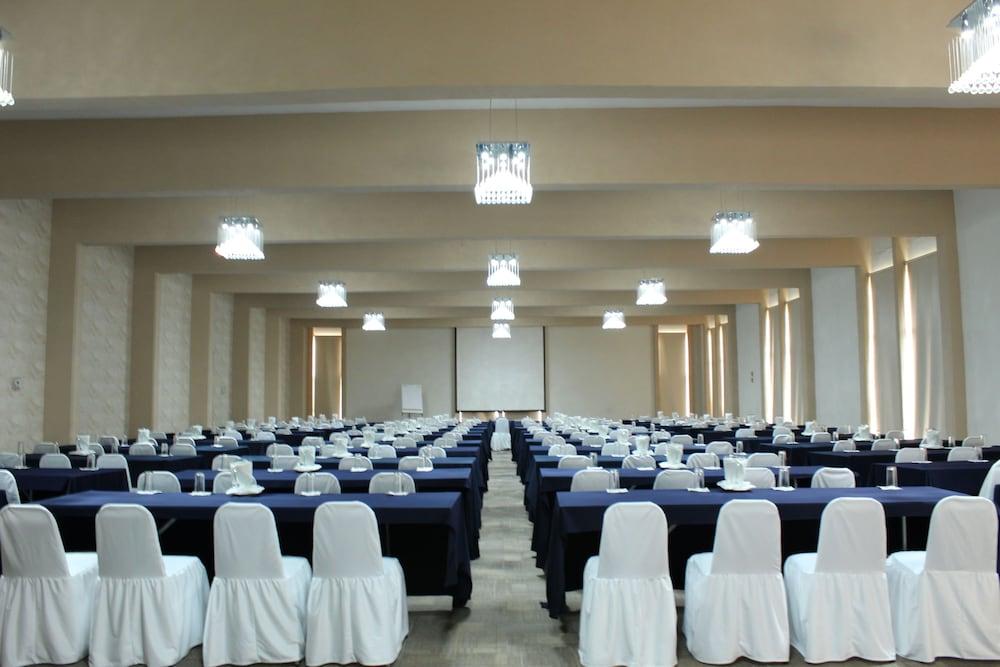 Hotel Las Trojes Aguascalientes Extérieur photo